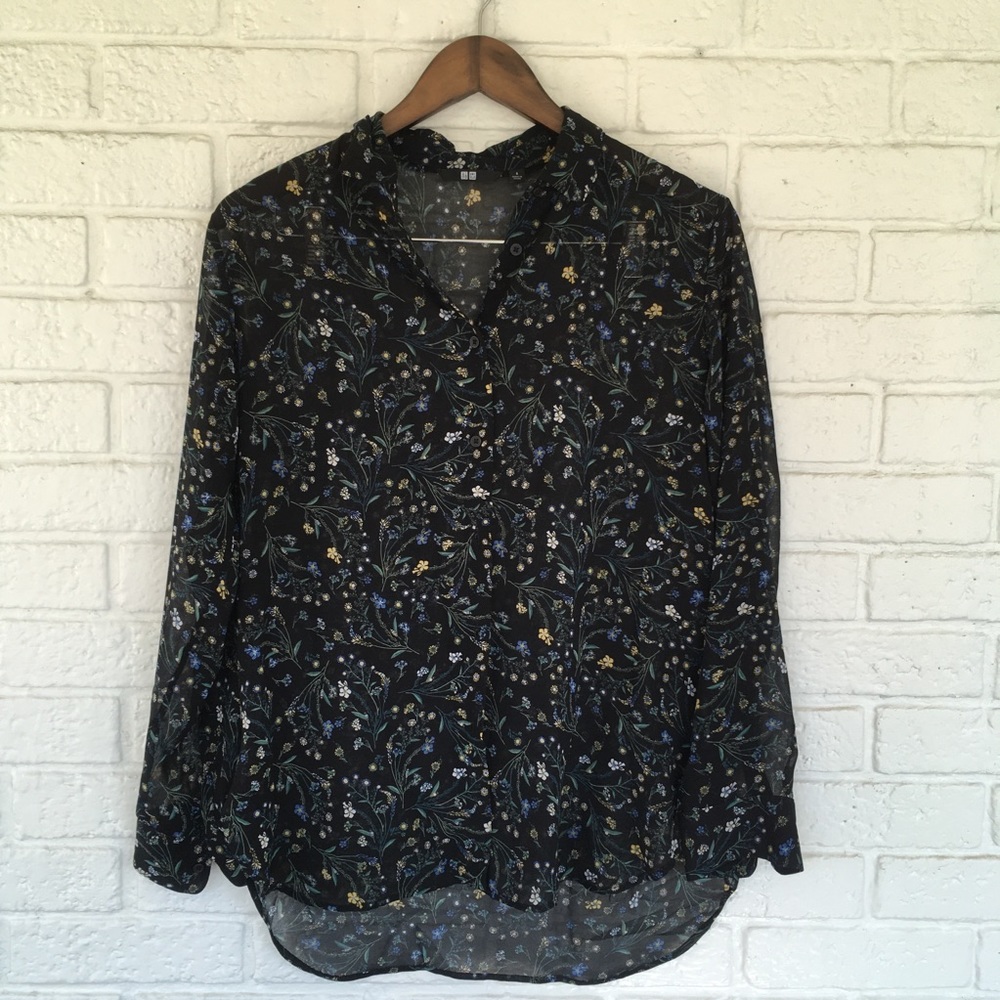 Uniqlo black floral button down size S